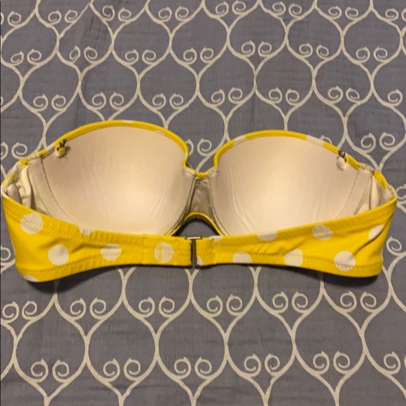 Yellow polka dot bikini 👙 - Picture 2 of 3